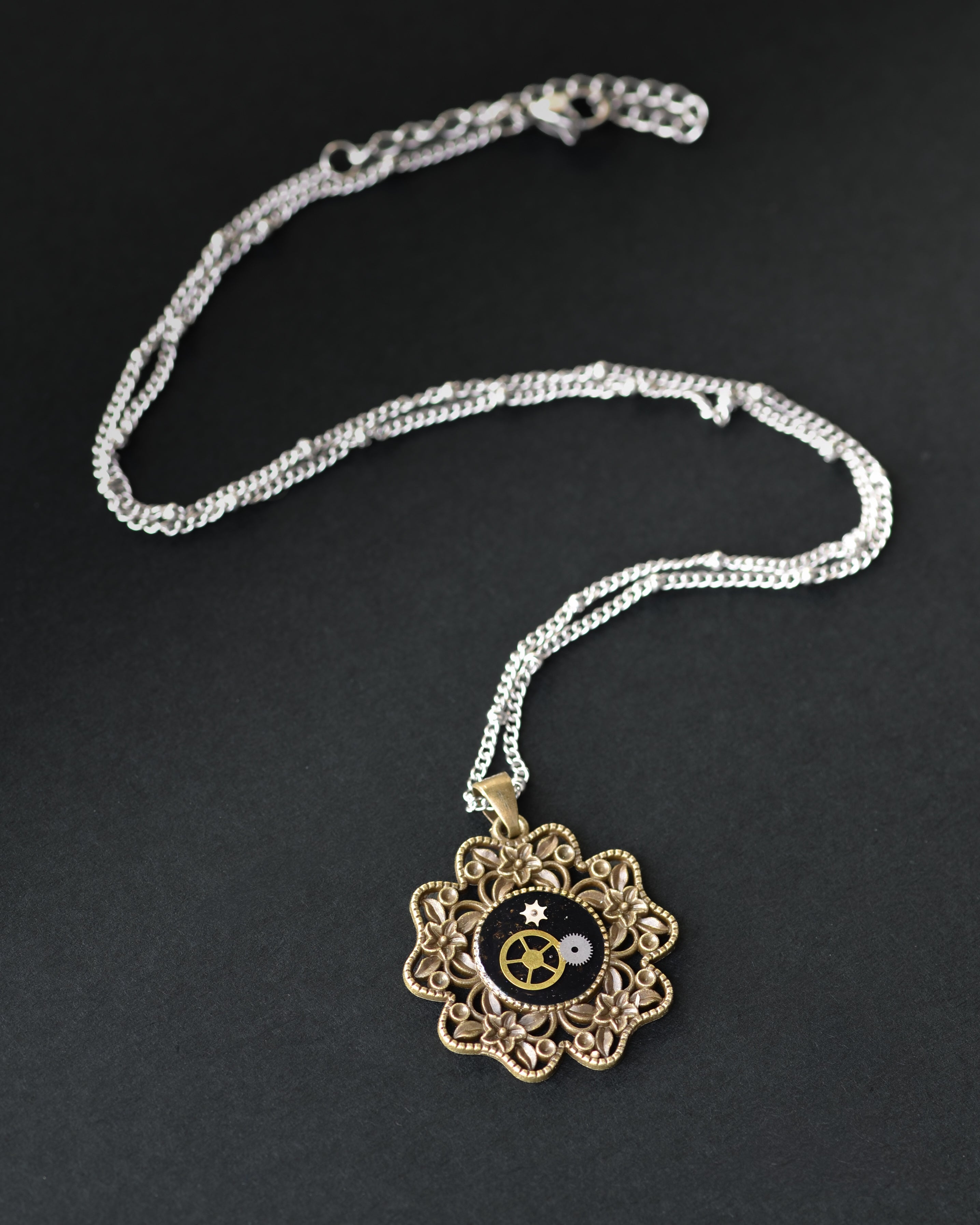 Filigree Flower Necklace
