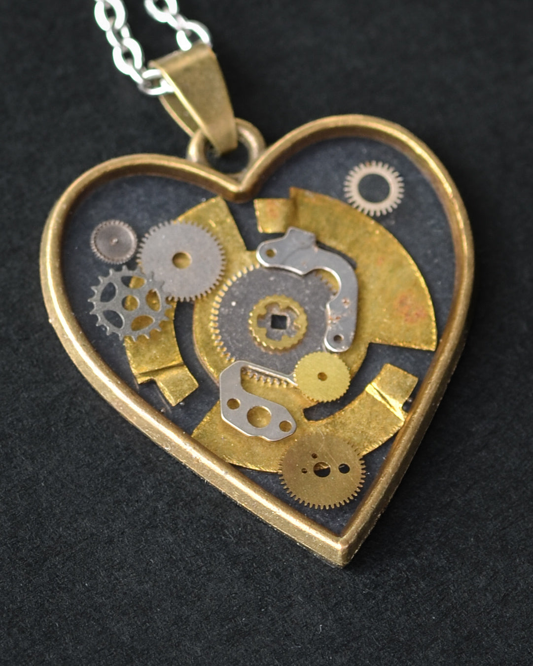Colier Clockwork Heart