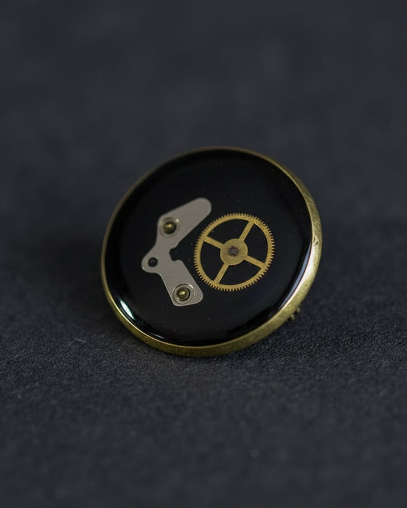 Broșă Obsidian Clockwork