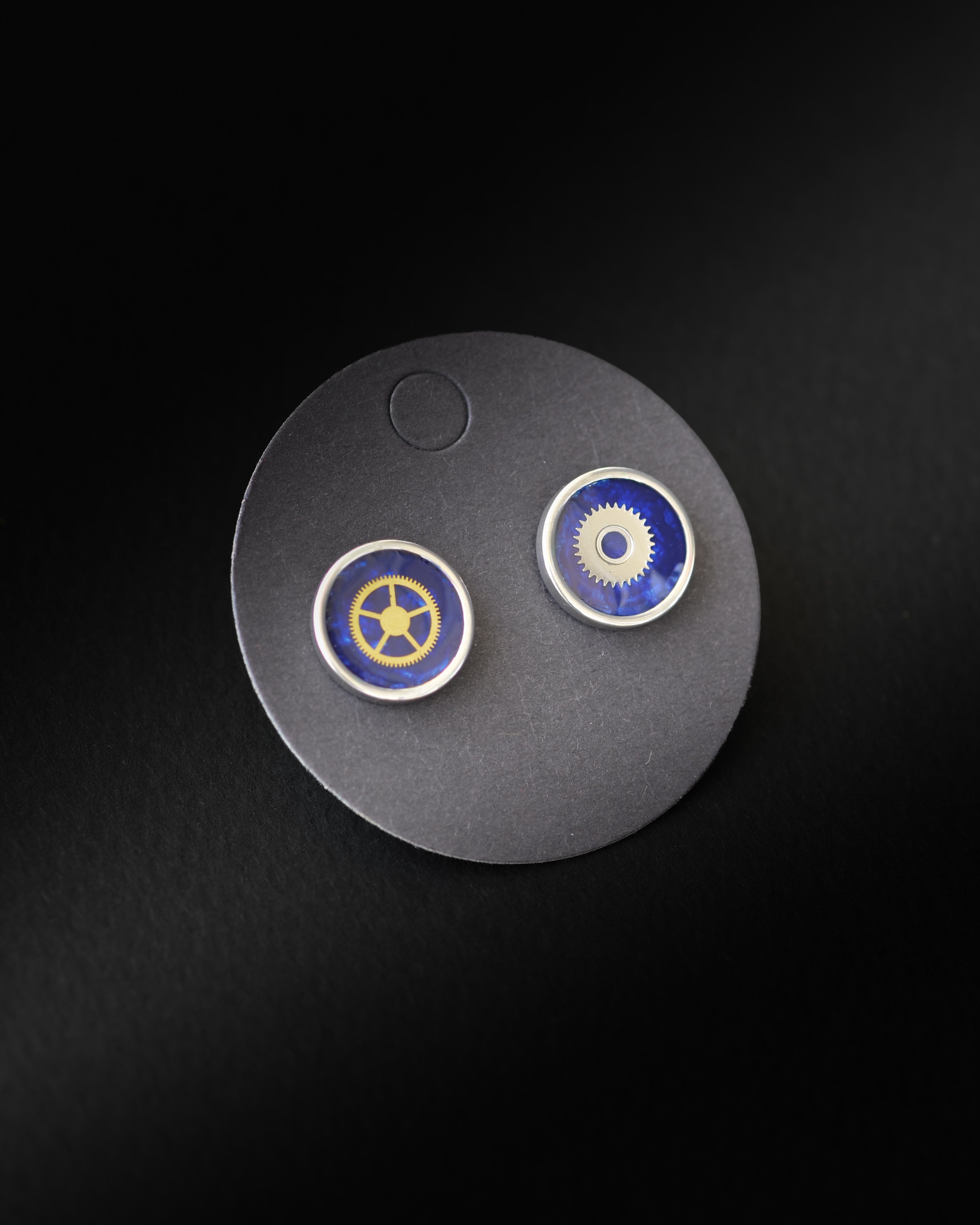 Cercei Hand-Painted Cobalt Gears